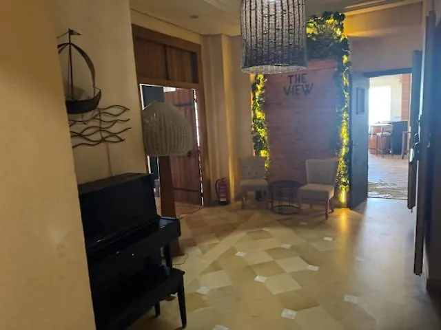 Palm Hotel Le Kram