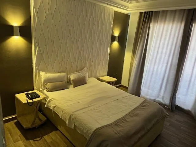 Palm Hotel Le Kram