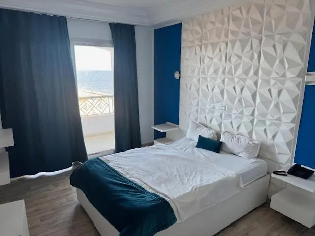 Palm Hotel Le Kram